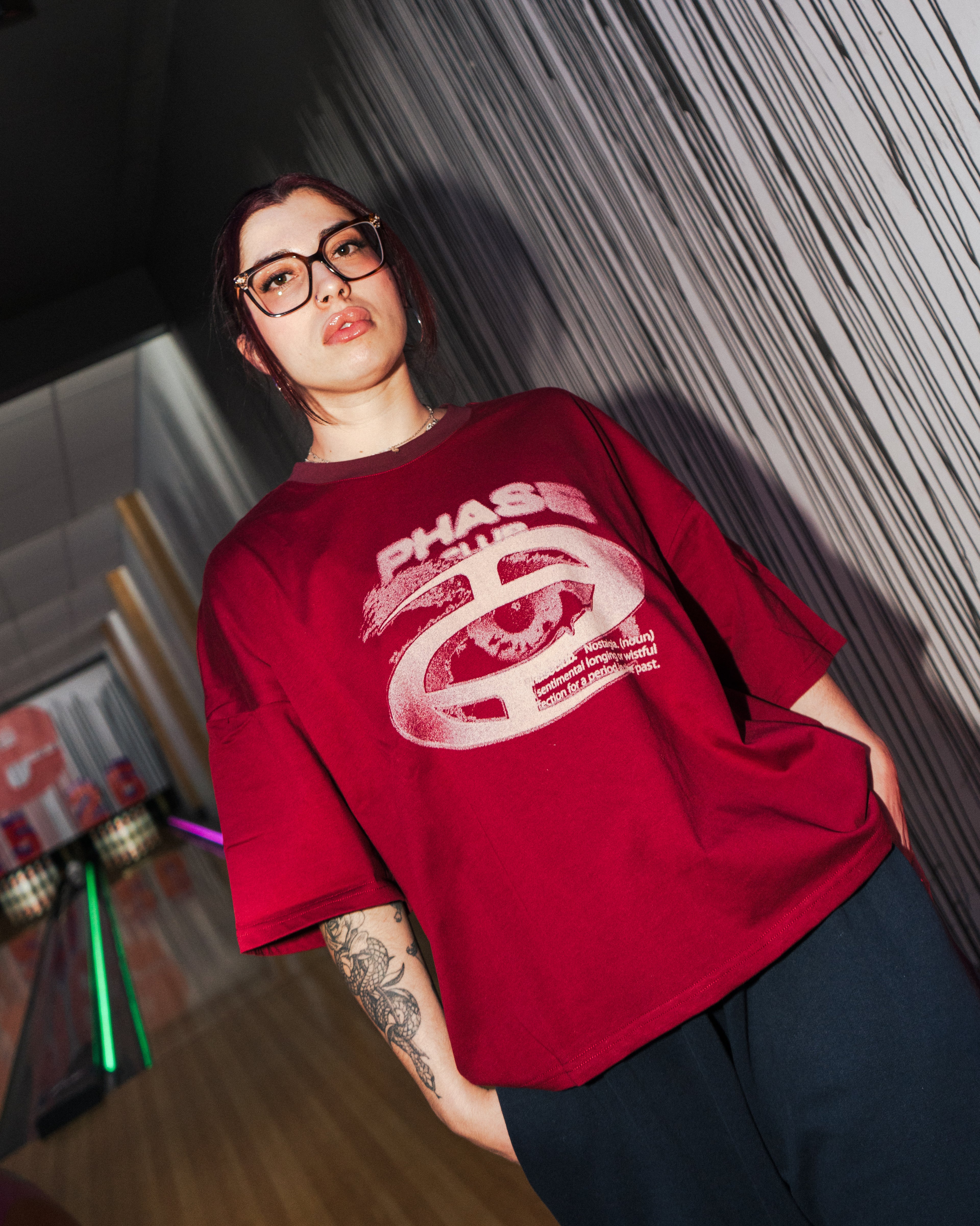 ANXIETY TEE BORDEAUX